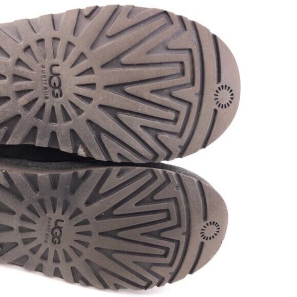 UGG Cambridge Sheepskin Winter Boots 6 - Picture 11 of 12